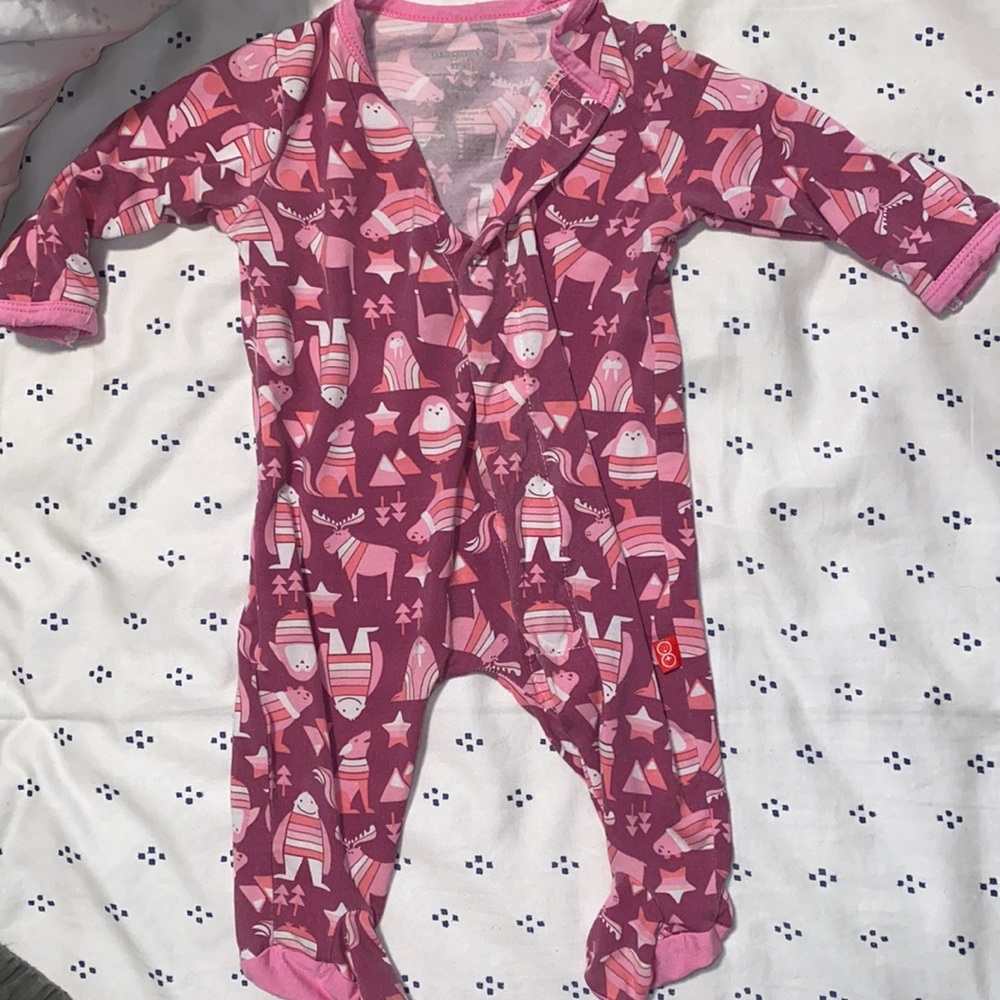 Magnetic Me Footie - Newborn